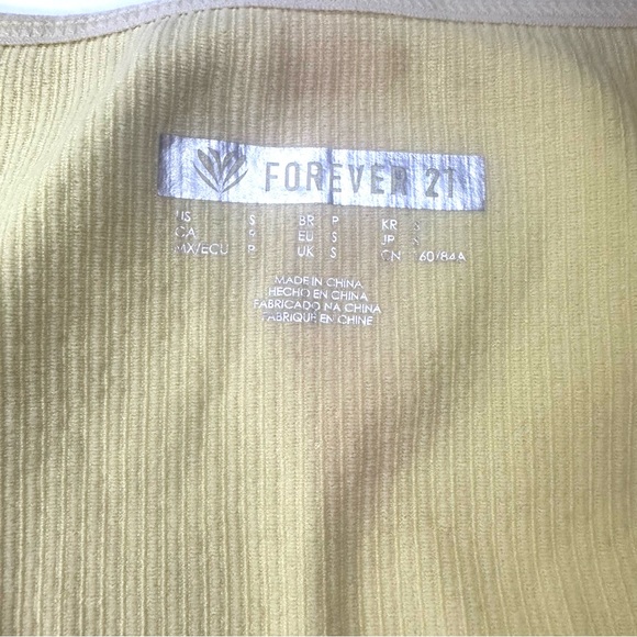 Forever 21 Light Yellow Ribbed Crop Tank Top Size Small - Picture 3 of 13